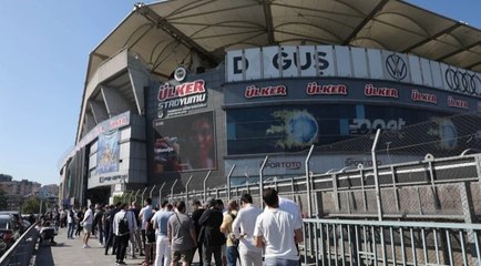 Fenerbahçe'de kombine kuyruğu! Taraftarlar akın etti...