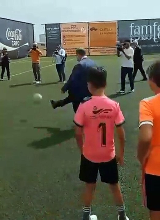 Page penalti Cazalegas