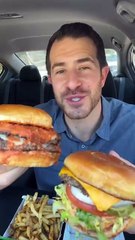 Follow for more ASMR videos🌮🍟 Credits: @1hourlunchbreak #mukbang #asmr #fastfood #asmreating