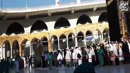 بالفيديو احد الحجاج يوثق ظهور شئ غريب داخل الحرم المكي و الكعبة المشرفة قبل يوم عرفة سبحان الله