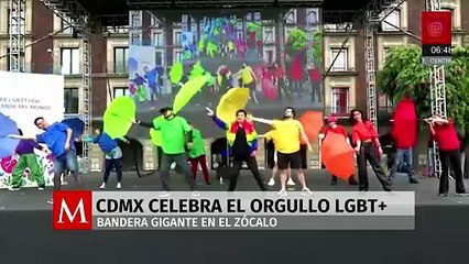 Celebran diversidad en CdMx con la bandera LGBT+ más grande del mundo