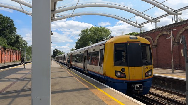 Look around London: London overground