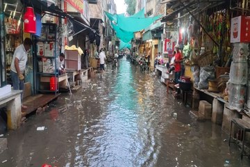 एक घंटा झमाझम बारिश, सडक़ों पर काला पानी..... देखें वीडियो ....