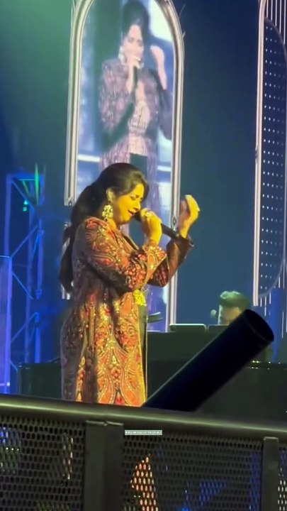 Abhi Na Jao Chod Kar Live By Shreya Ghoshal