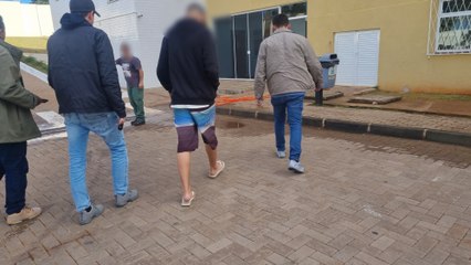 Adolescente é apreendido com bucha de cocaína no Bairro Santa Felicidade
