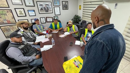 Camioneros aprenden a hablar inglés