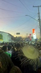 VÍDEO: Zé Felipe é vaiado por multidão durante show