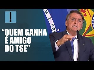 Bolsonaro diz que só entrega a faixa em eleições transparentes: “Quem ganha é amigo do TSE”