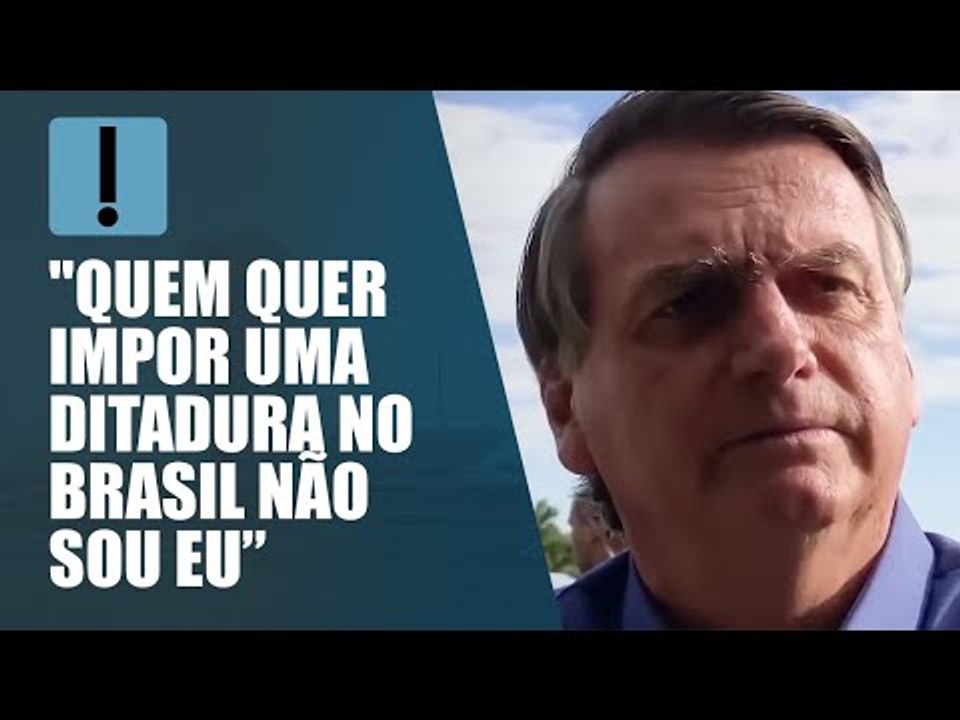 Quem quer ditadura diz que menina tem que abort...