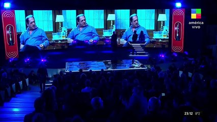 El desconsolado llanto de Julio Chávez al recibir el Martín Fierro de Teatro por sus 50 años de trayectoria