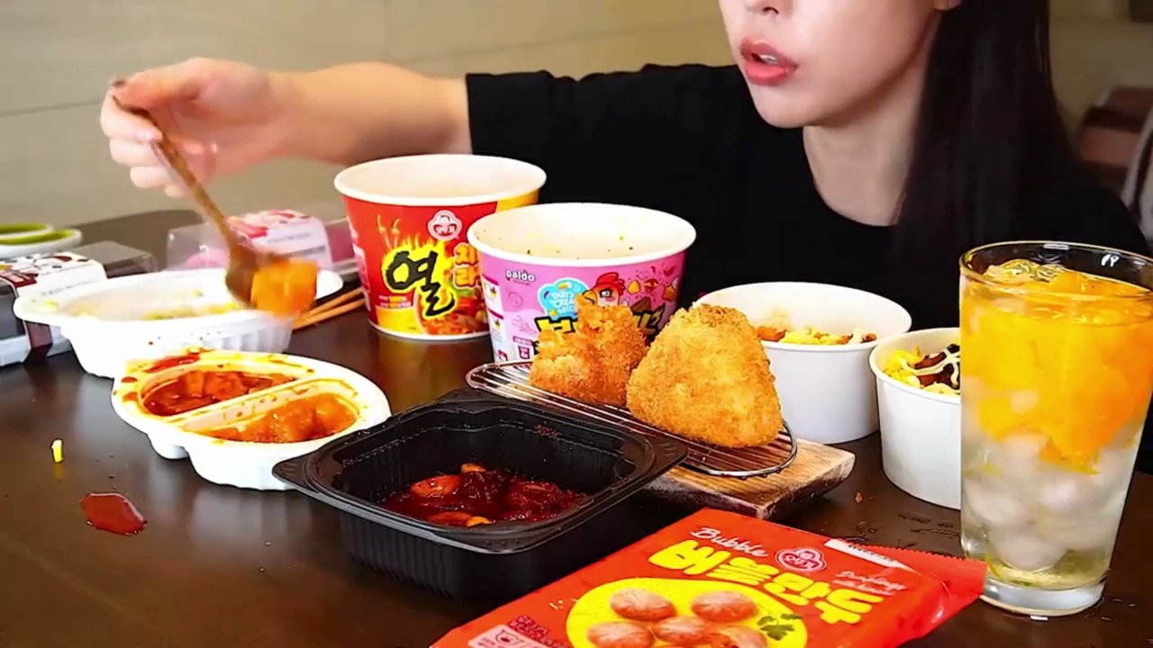 ASMR MUKBANG  Buldak Tteokbokki Chicken Sausage Kimbap Dessert Convenience Store Food EATING