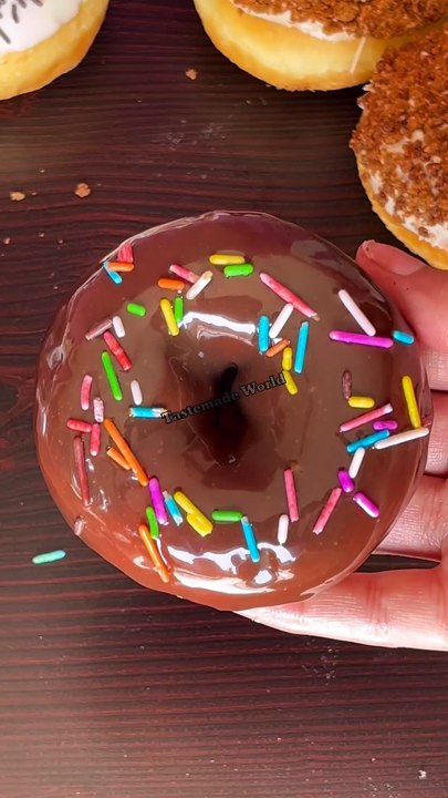 Donut 🍩 Decoration #tastemadeworld #trending #newtoyou #doughnut #donuts #donutdesign #foryoupage