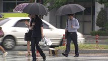 [날씨] 중북부 오후부터 비 시작...낮 동안 '후텁지근' / YTN