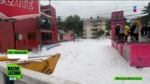 Calles de Naucalpan se cubrieron de espuma tras desbordamiento del río Verde