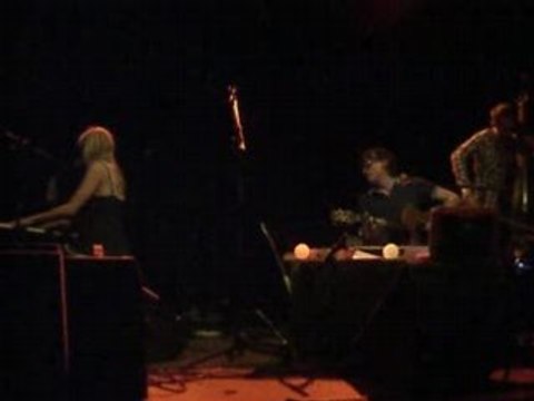 Mai au Divan du Monde