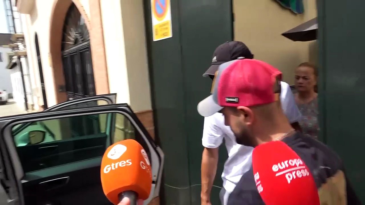 Montoya reaparece, visiblemente serio, tras su polémico final en 'Supervivientes'