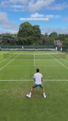 Djokovic y Tsitsipas se preparan para Wimbledon