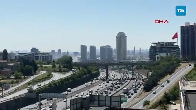 Mall Of İstanbul alışveriş merkezinde yangın: Çok sayıda itfaiye ekibi sevk edildi