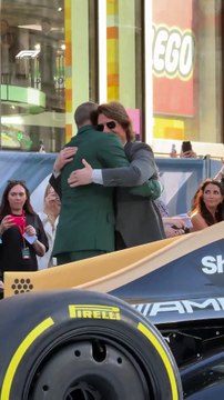 Tom cruise fait sensation à la première de f1 pour soutenir brad pitt : Une retrouvaille hollywoodienne sous le signe de l'amitié et de la vitesse