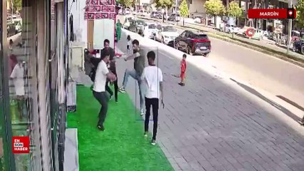 Mardin Midyat’ta kavgada yere düşen kişiye minibüs çarptı