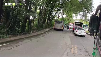 Choque entre motocicletas en la vía Antigua al Mar deja varios lesionados