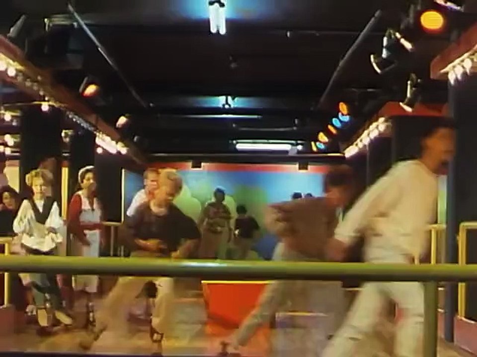 Derrick S12E10 Kranzniederlegung