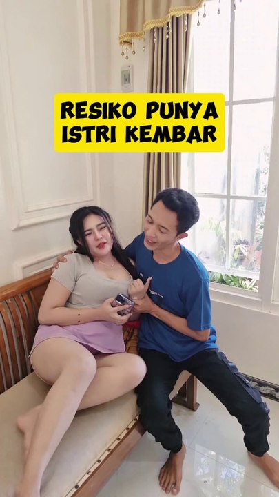 Asyik nya punya Istri kembar