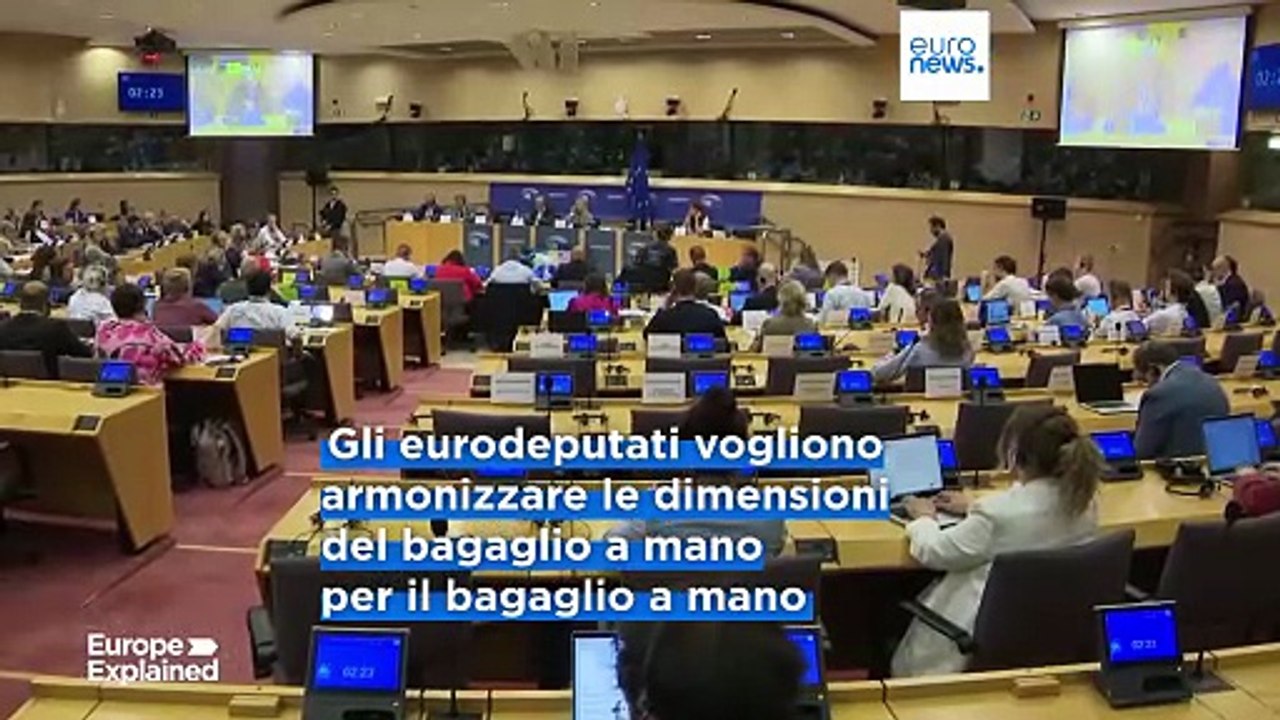 Aerei: il Parlamento Ue a favore di due bagagli gratuiti in cabina, ma con limiti di dimensioni