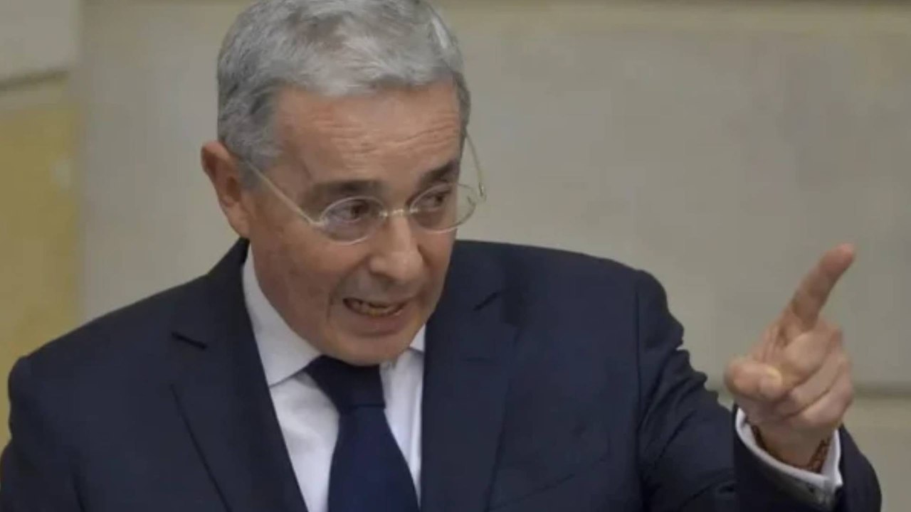 Fiscalía pidió condenar el expresidente Álvaro Uribe por tres delitos