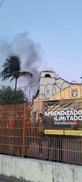 Princípio de incêndio atinge centro universitário em Fortaleza