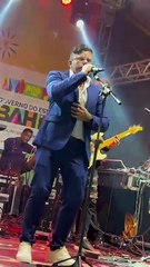 Racine Neto esquenta o Pelourinho com arrocha contagiante no Largo Quincas Berro D’Água