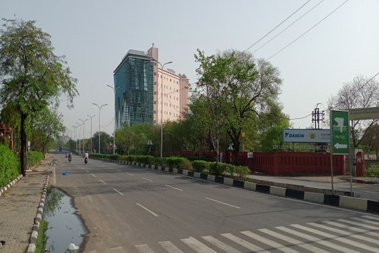 Rajasthan Weather : जयपुर में आज सवेरे मौसम खुला, धूप ​खिली, गर्मी के तेवर नरम