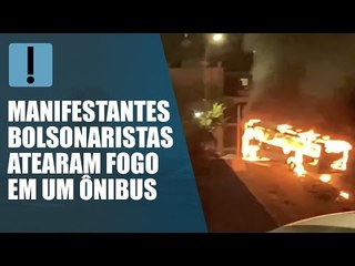 Urgente: Em protesto contra prisão de indígena, manifestantes incendeiam ônibus