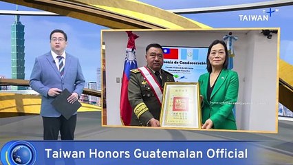 Taiwan Awards Medal to Guatemalan Military Chief