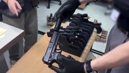 경찰, 불법 모의 총포 판매업체 대표 등 3명 검거 / YTN