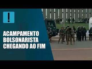Exército auxilia na desmobilização de acampamento bolsonarista em Brasília; manifestantes são presos