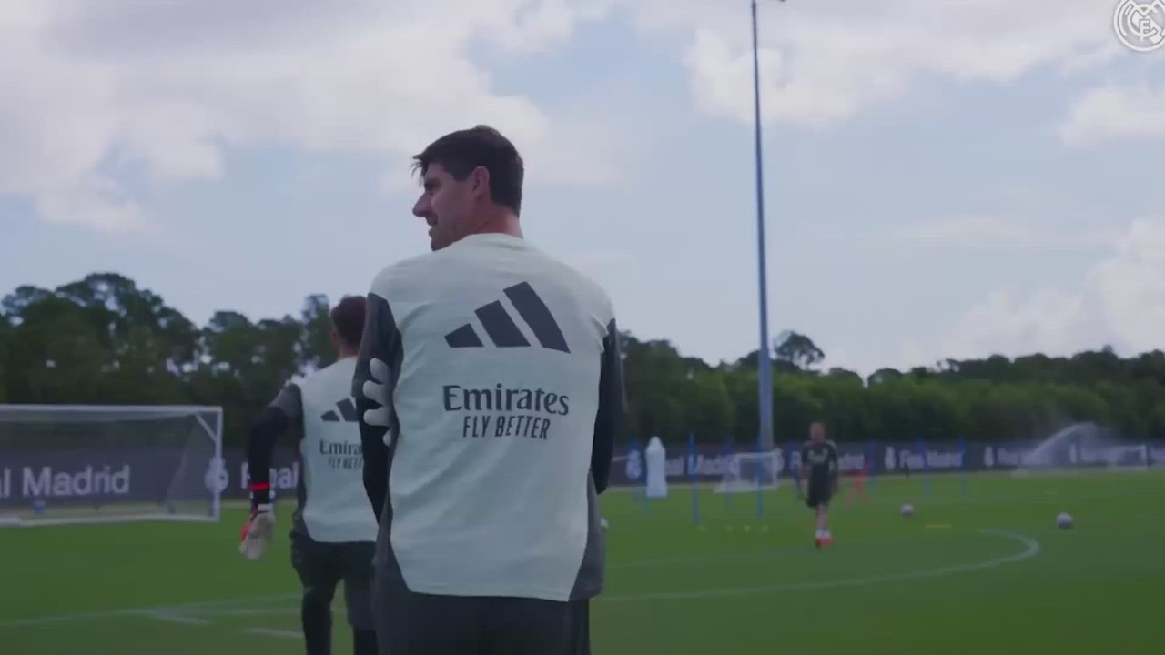 Thibaut Courtois sobre Xabi Alonso: "El equipo está con muchas ganas de hacer lo que él pide para Ganar"