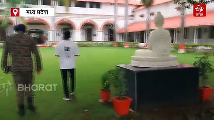 म्यूजियम के दस्तावेजों में इतिहास, लाखों की सैलरी पाते थे अंग्रेज, मंगल पांडे की फांसी का भी सबूत