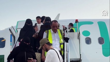 Riyad'dan Rize'ye ilk uçuş! Törenle karşılandılar