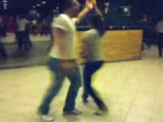 Paola & Didi bailando salsa