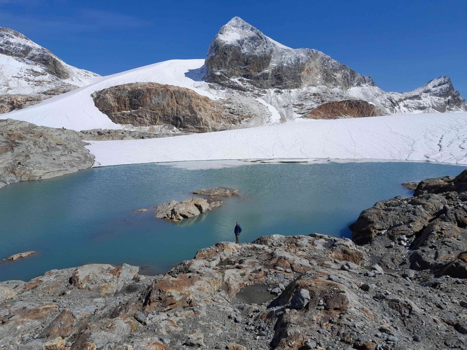 A Pralognan-la-Vanoise, un chantier se met en place à 2.900 mètres d'altitude pour vidanger un lac qui menace la commune