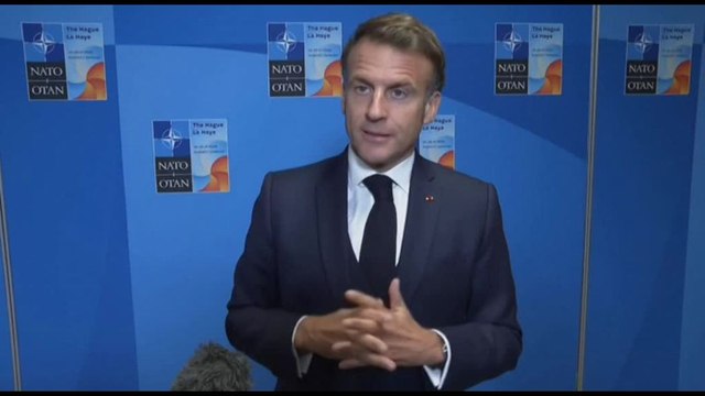Macron: una guerra commerciale tra membri della Nato una aberrazione