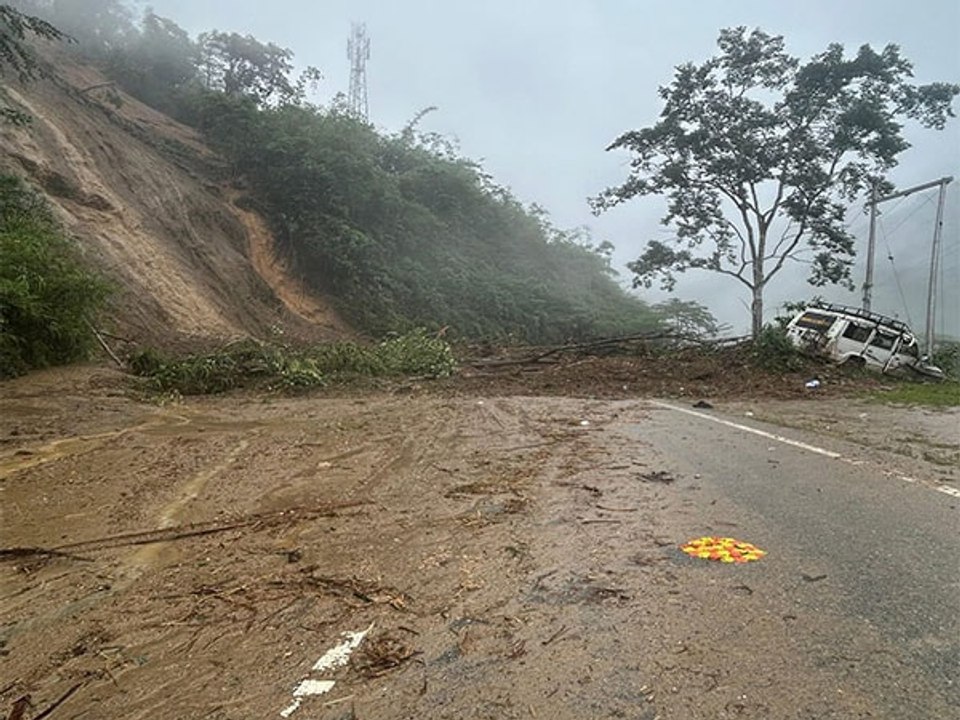 Heavy Rain Wayanad landslide | வயநாட்டில் மீண்டும் நிலச்சரிவு? அதிர்ச்சியில் மக்கள் !