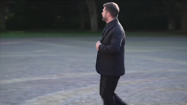 Zelensky’s STYLE SHIFT: From Combat Gear to Classic Suit with Trump