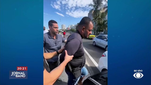 Ambulantes são presos acusados de aplicar golpe da maquininha no RJ