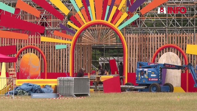 Solidays : avant l’ouverture, bénévoles et techniciens s’activent