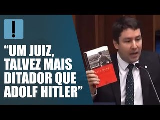 Deputado exalta livro de Adolf Hitler em plenário