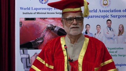Honoring Padma Bhushan Prabhu Chawla at the World Laparoscopy Hospital during Fellowship Convocation