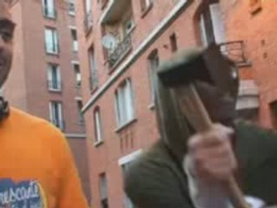 Clip_La_Vie_C_est_Un_Choix_(more-back)