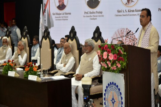 Jodhpur News: जोधपुर से CM भजनलाल शर्मा ने दी बड़ी सौगात, जयपुर में भी बनेगा IIT का कैंपस